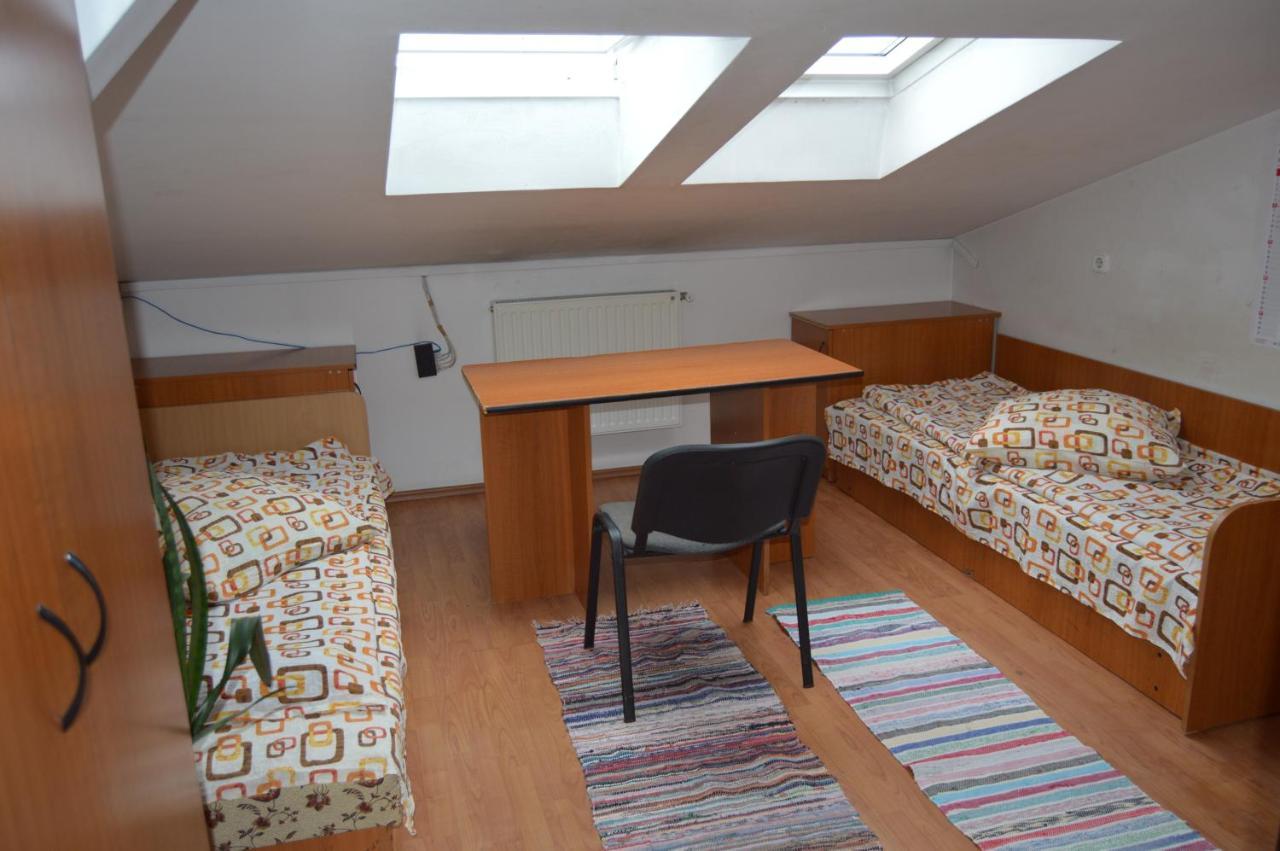 Kollege Hostel คลูจ-นาโปกา ภายนอก รูปภาพ