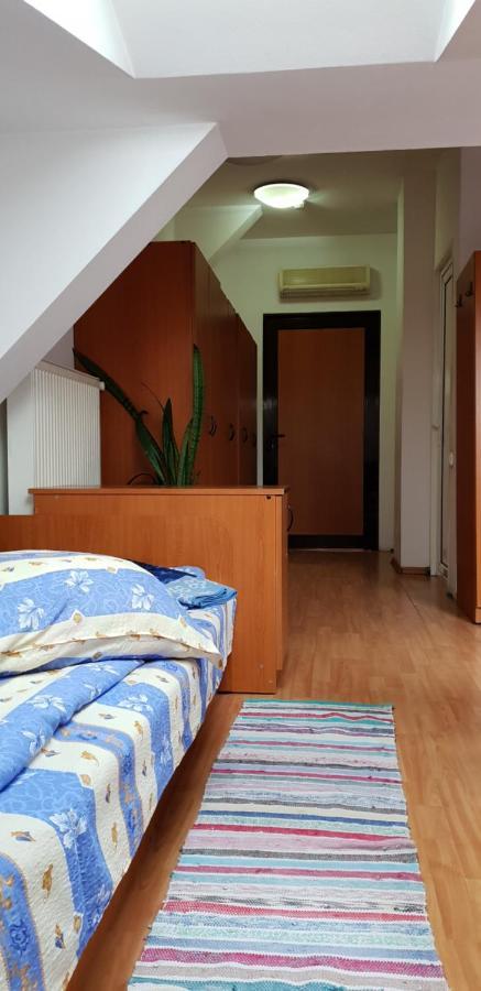 Kollege Hostel คลูจ-นาโปกา ภายนอก รูปภาพ