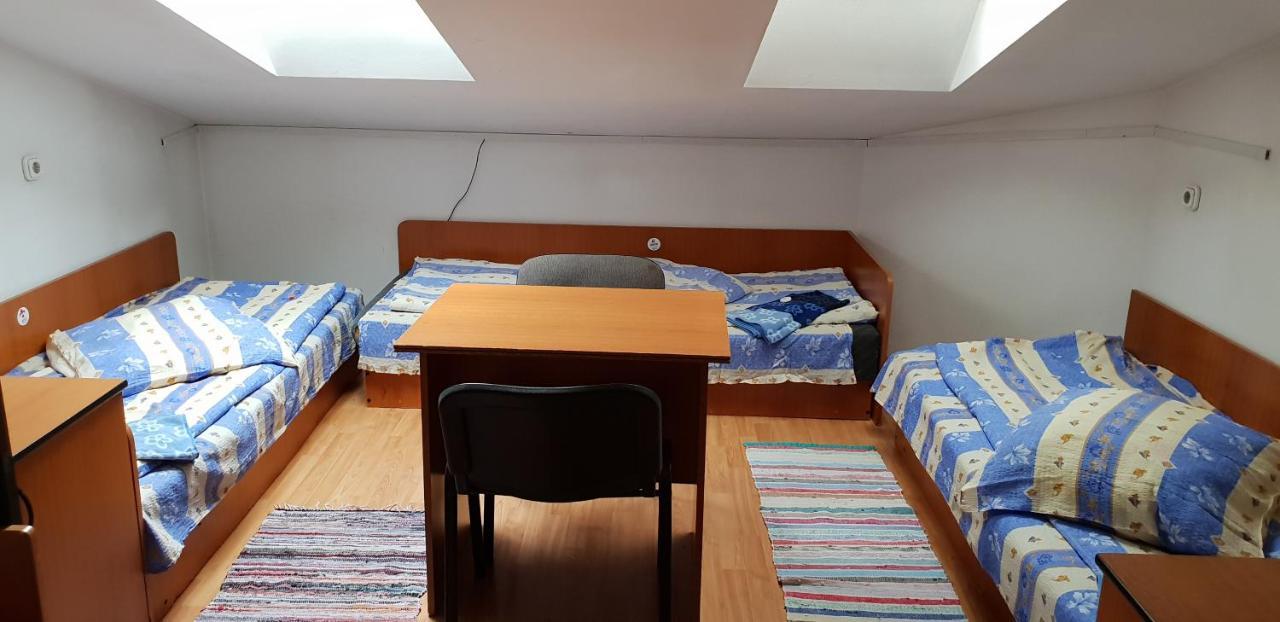 Kollege Hostel คลูจ-นาโปกา ภายนอก รูปภาพ