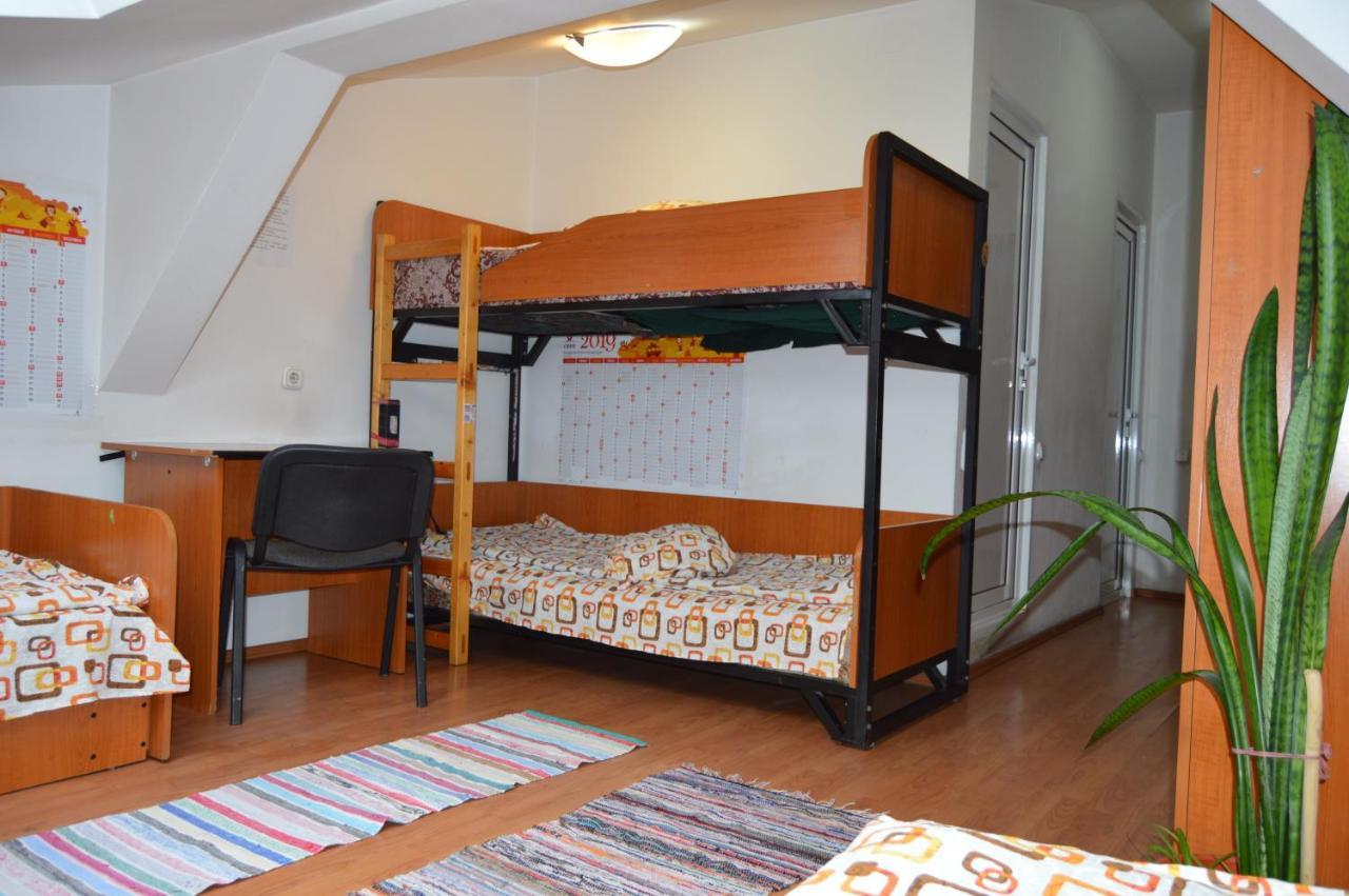 Kollege Hostel คลูจ-นาโปกา ภายนอก รูปภาพ