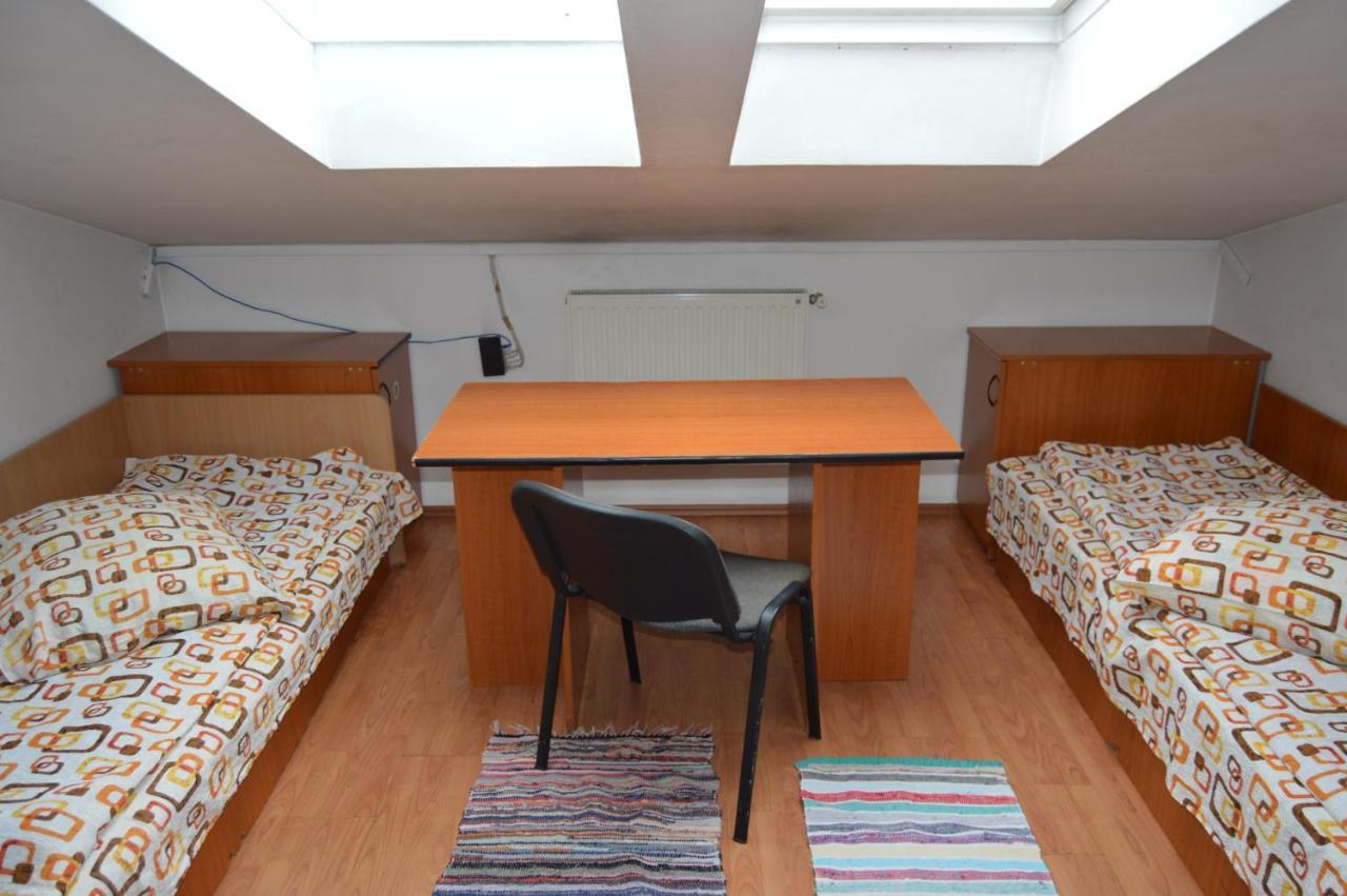 Kollege Hostel คลูจ-นาโปกา ภายนอก รูปภาพ